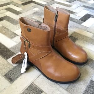 NEW Birkenstock Collins Leather boots sz 37